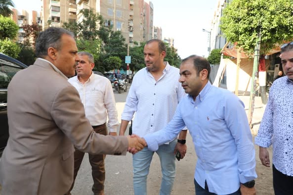 محافظ الشرقية يُؤدي واجب العزاء في وفاة والدة مدير الشؤون المالية