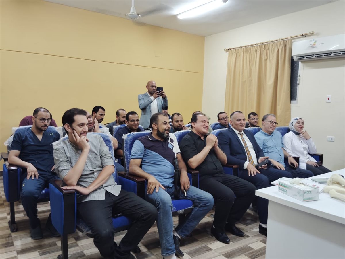 وكيل الصحة يشهد اللقاء العلمي الدوري القسم العظام بمستشفى الفيوم العام<br> 