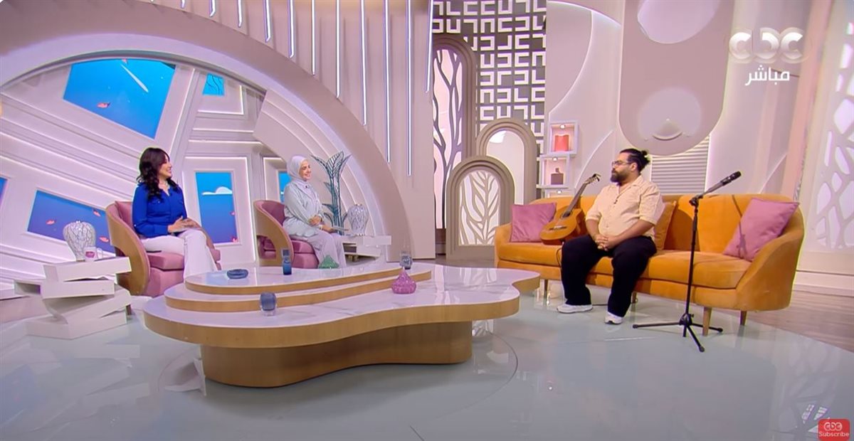 <strong>الفنان علي رؤوف</strong>