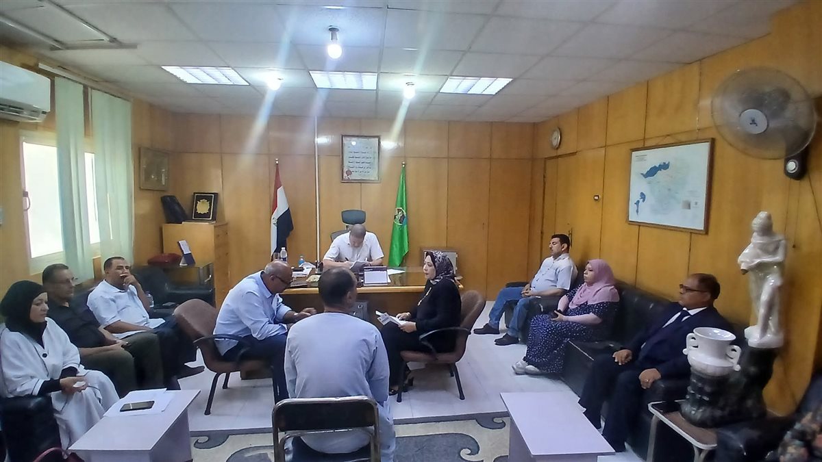 السكرتير العام الفيوم يناقش العديد من الشكاوى والمطالب الجماهيرية بطامية 