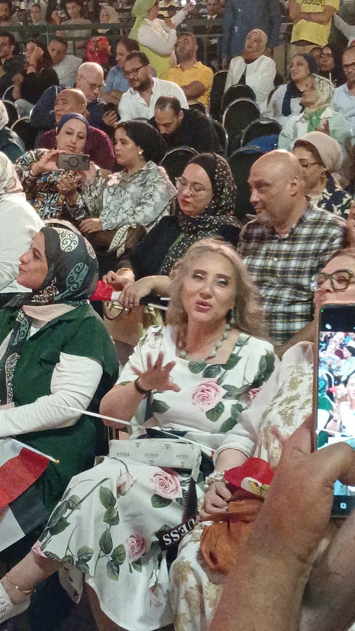 زوجة علي الحجار من حفله بمهرجان القلعة