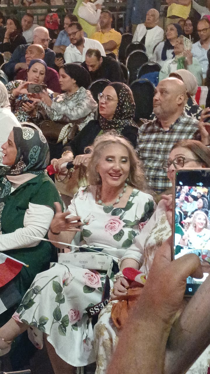 زوجة علي الحجار من حفله بمهرجان القلعة