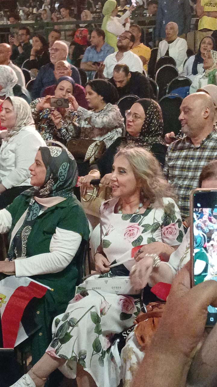 زوجة علي الحجار من حفله بمهرجان القلعة