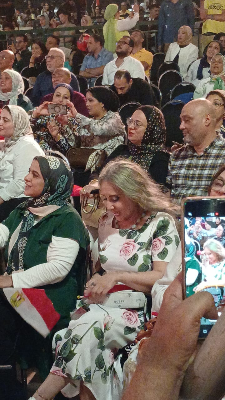 زوجة علي الحجار من حفله بمهرجان القلعة