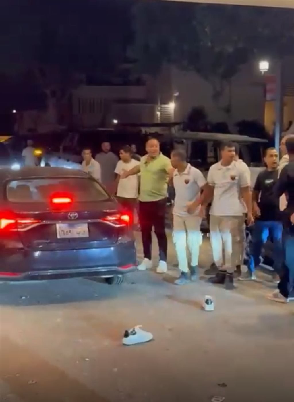 مشاجرة هاسيندا وايت بالساحل