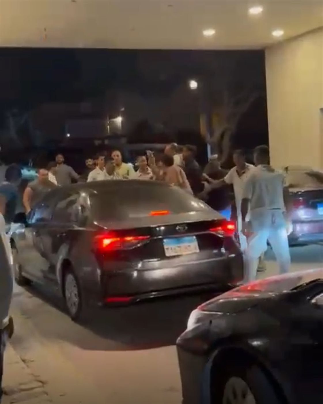 مشاجرة هاسيندا وايت بالساحل