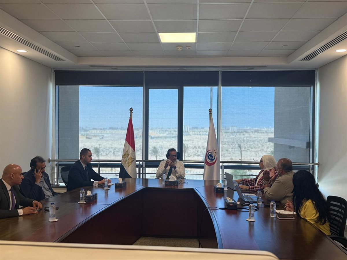 خالد عبدالغفاروزير الصحة في اجتماع التحضيرات الجارية للنسخة الثالثة من المؤتمر العالمي للسكان والصحة