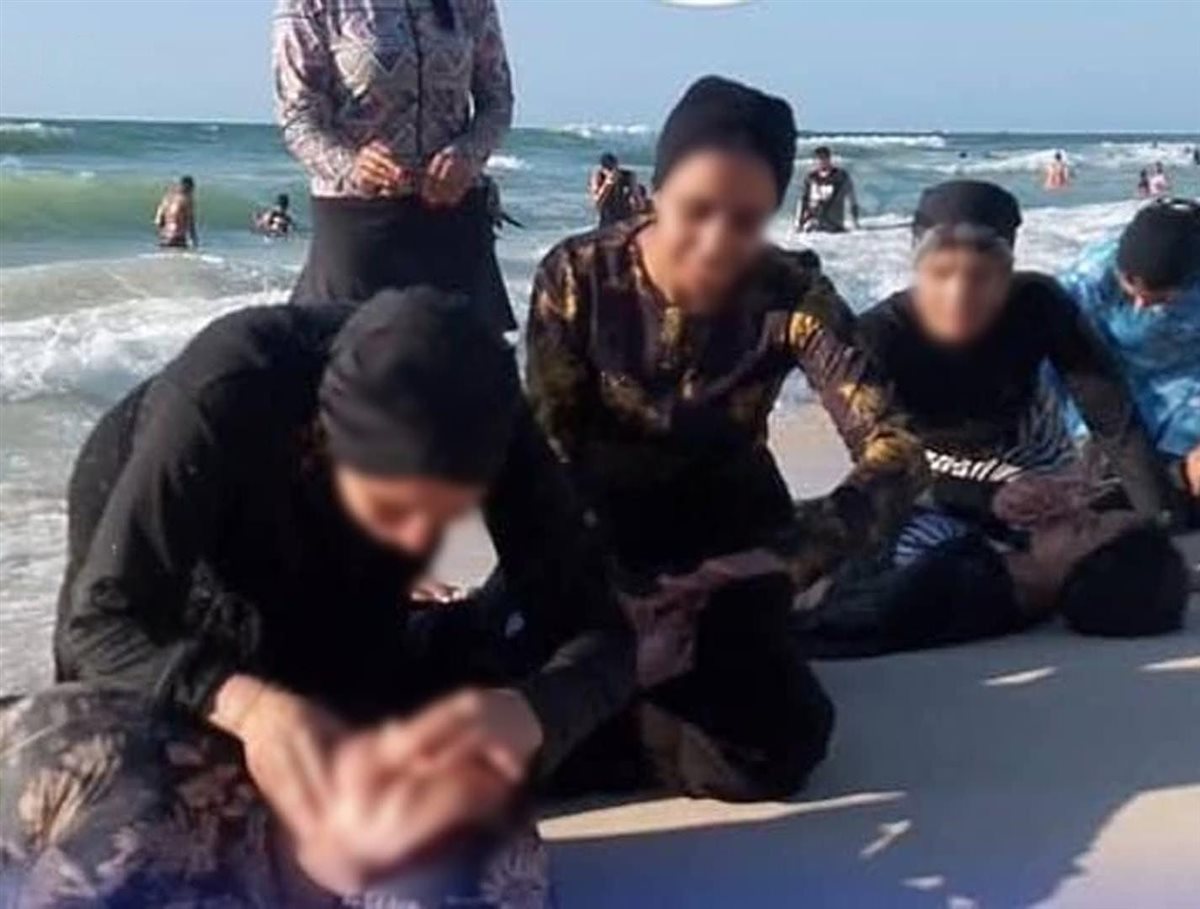 لحظة غرق الطالبات بشاطئ أبو تلات