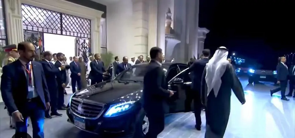 محمد بن زايد رفقة الرئيس السيسي