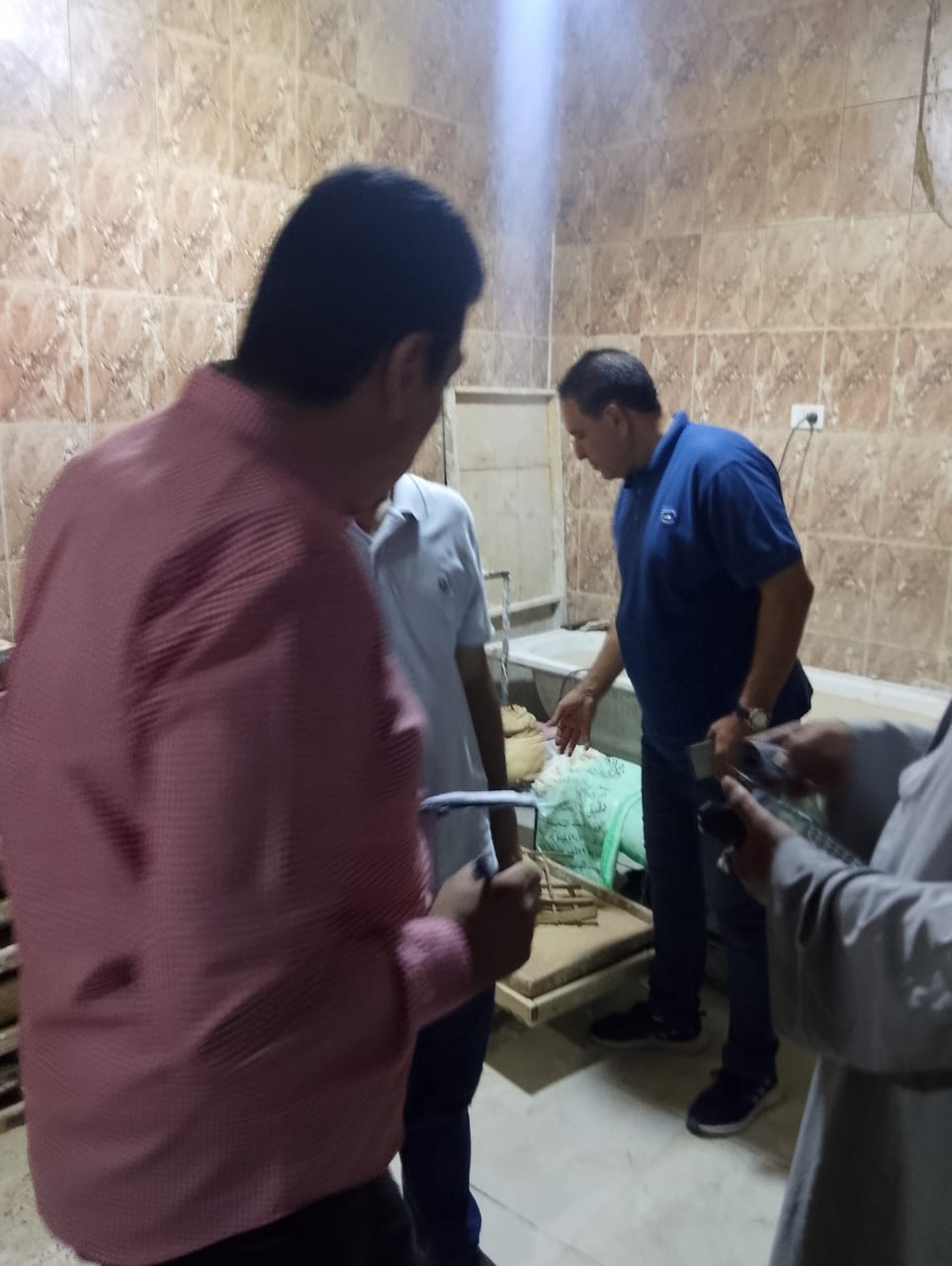 تموين الفيوم يضبط 98 مخالفة تموينية متنوعة خلال حملة مكبرة على الأسواق