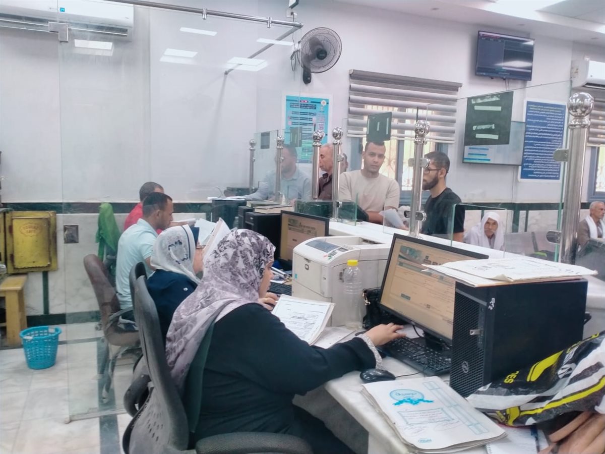 رئيس مركز ابشواى تتفقد انتظام سير العمل بالمركز التكنولوجي لخدمة المواطنين والإدارات الخلفية