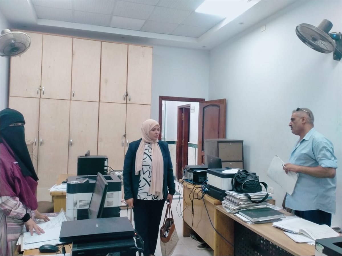 رئيس مركز ابشواى تتفقد انتظام سير العمل بالمركز التكنولوجي لخدمة المواطنين والإدارات الخلفية