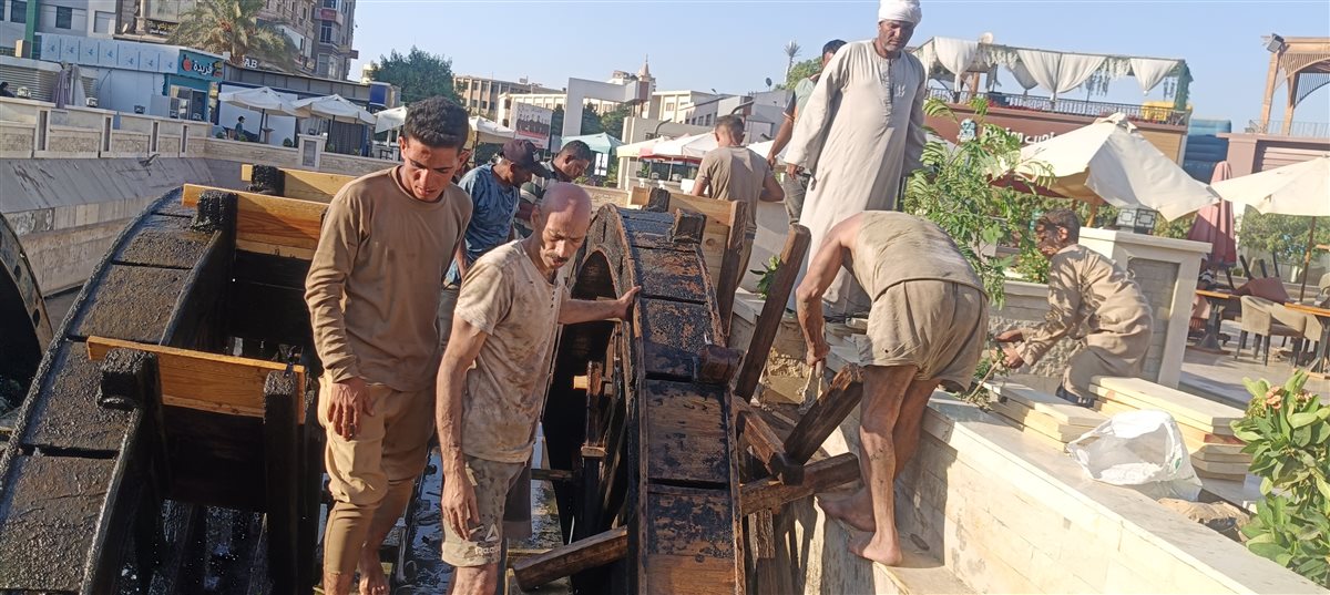 عادة للحياة بعد توقفها.. سواقى الفيوم شلالات طبيعية من المياه تظل مزارًا سياحيًا للمحافظة
