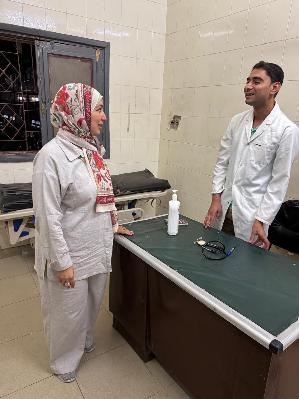 وكيل وزارة الصحة تتفقد الخدمة الليلة بمستشفى الفيوم العام