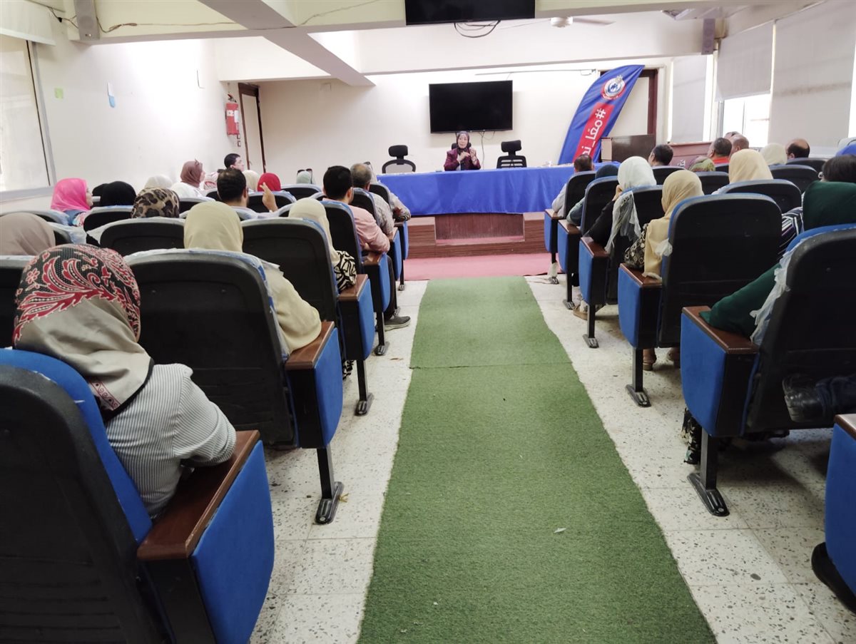 وكيل وزارة الصحة بالفيوم يجتمع مع مديرى الإدارات الصحية والفنية والمستشفيات