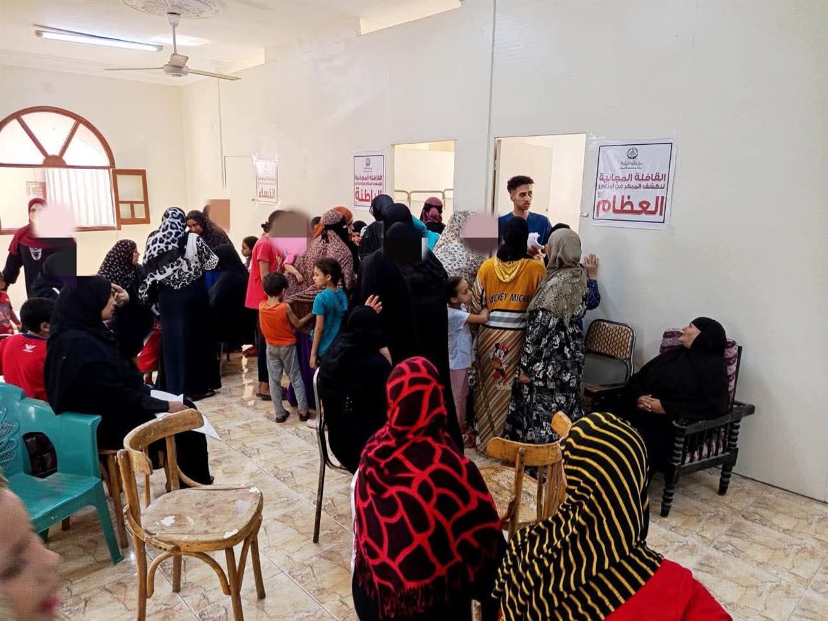 الكشف الطبي على 600 مواطن بالصيفية بقافلة طبية مجانية للجبهة الوطنية بالفيوم