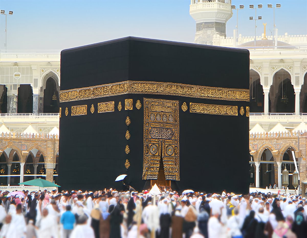 مناسك العمرة للنساء 2025