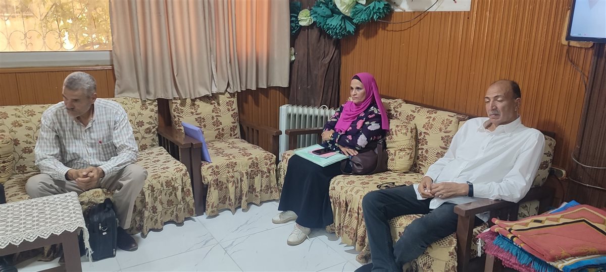 مدير عام إدارة أبشواي يترأس اجتماعًا مع مديري المراحل والموجهين الأوائل استعدادًا للعام الدراسي الجديد