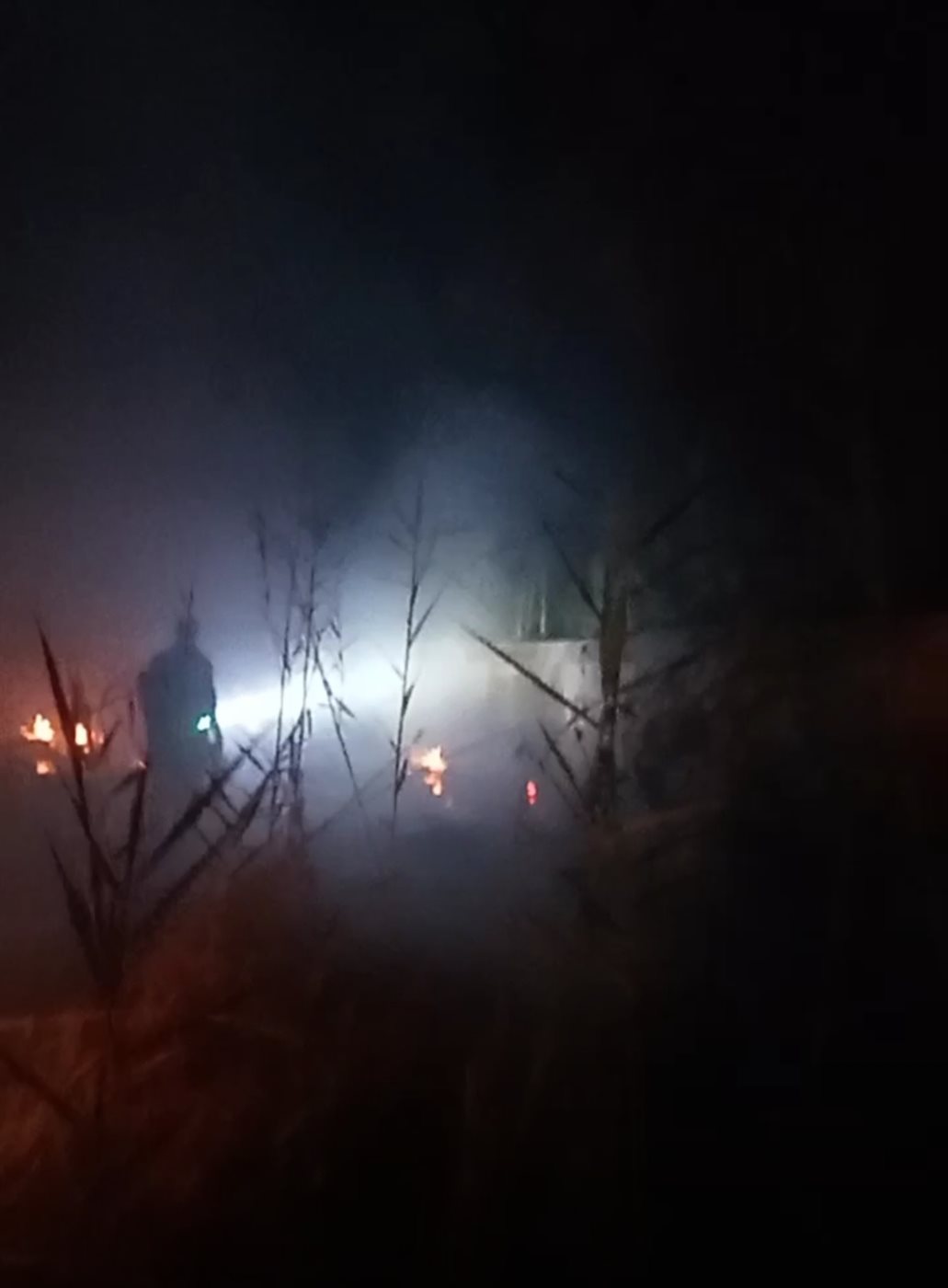 السيطرة على حريق محدود في هيش مبنى الري والوحدة المحلية القديمة بقرية اباظه بالفيوم