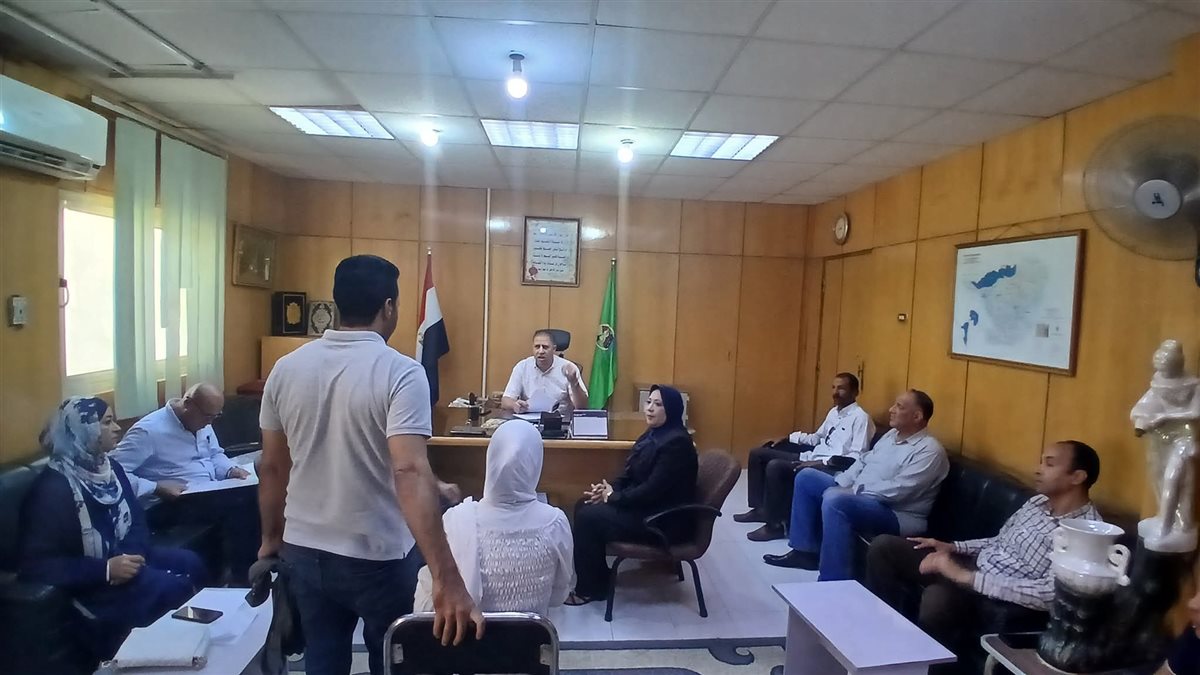سكرتير عام الفيوم يعقد لقاء خدمة المواطنين بمركز طامية
