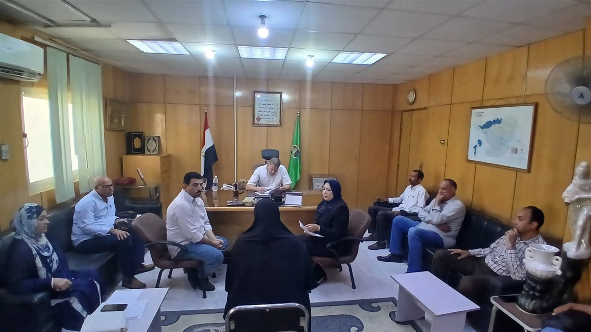 سكرتير عام الفيوم يعقد لقاء خدمة المواطنين بمركز طامية