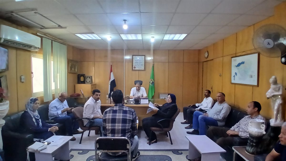سكرتير عام الفيوم يعقد لقاء خدمة المواطنين بمركز طامية