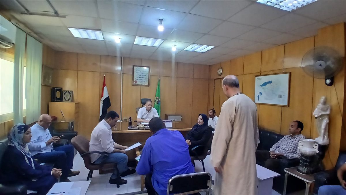 سكرتير عام الفيوم يعقد لقاء خدمة المواطنين بمركز طامية