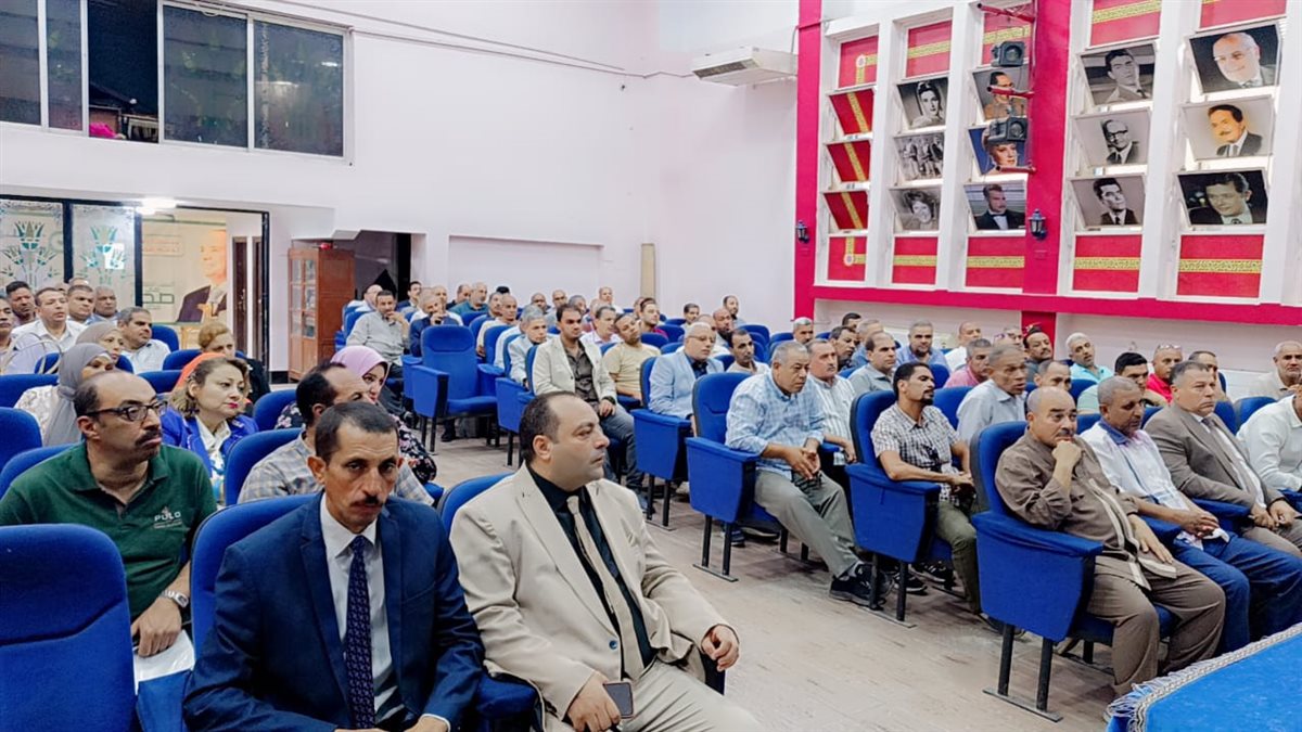 نظافة المدارس والتشجير والدهانات.. استعدادات مكثفة بمدارس الفيوم قبل بدء العام الدراسي الجديد 2026