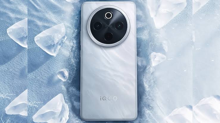 مواصفات iQOO Z10 5G 