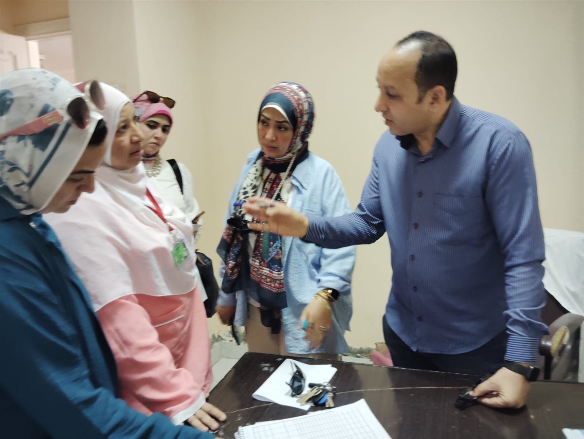 جولة مفاجئة لوكيل الصحة بالفيوم على بعض وحدات الرعاية الأولية بمركز الفيوم