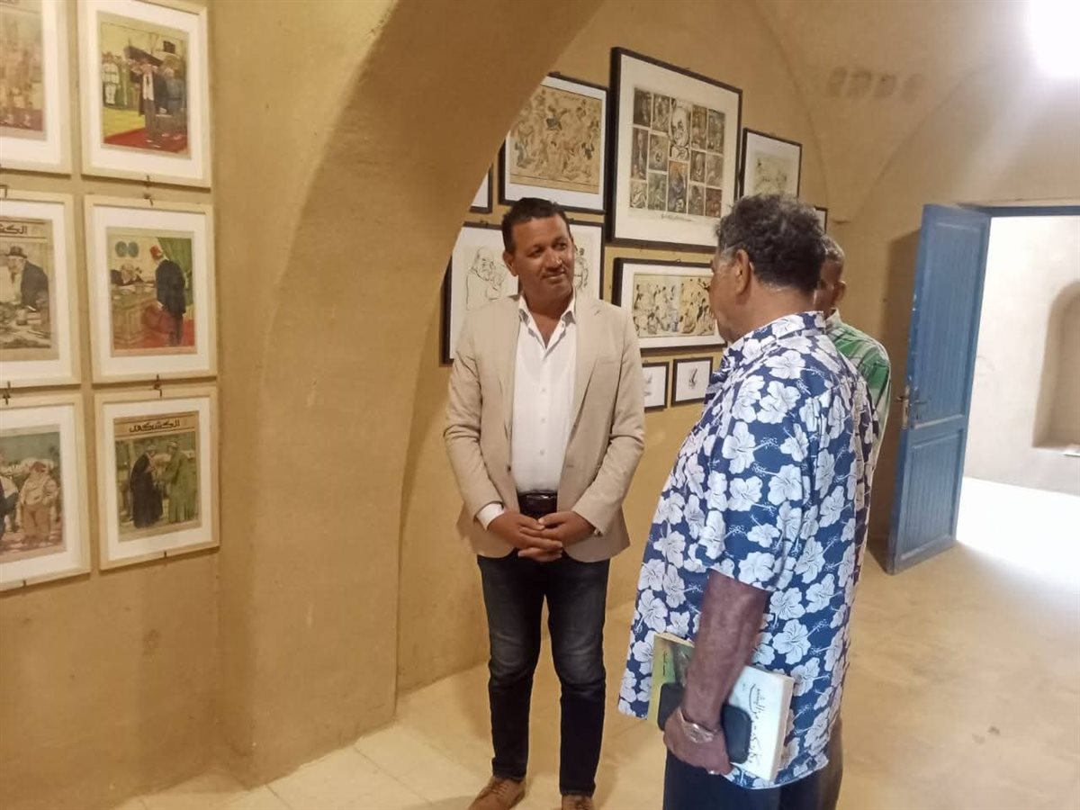 رئيس مركز يوسف الصديق يزور متحف الكاريكاتير للفنان محمد عبلة بقرية تونس