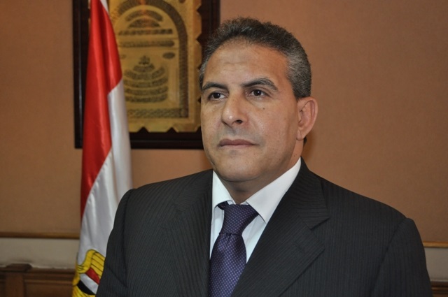 <strong>طاهر أبو زيد</strong>