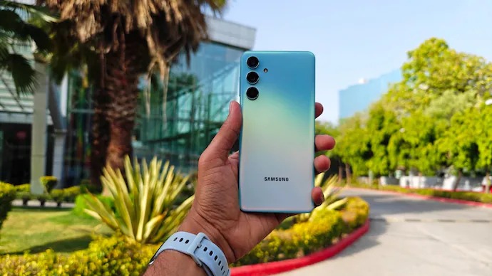 هاتف Samsung Galaxy M56 5G