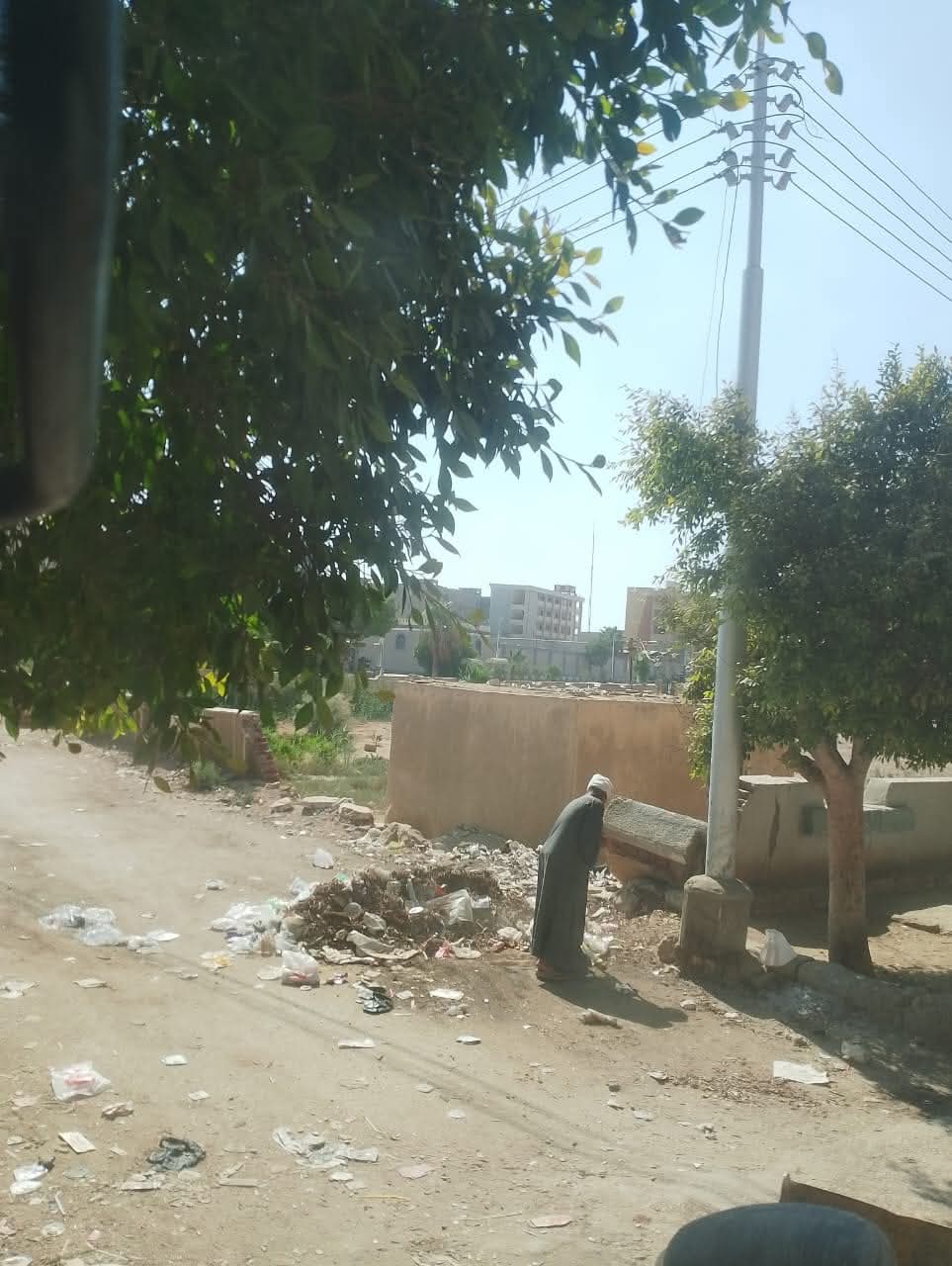 استعدادا للعام الدراسي الجديد حملات مكثفة للنظافة العامة أمام مدارس طامية