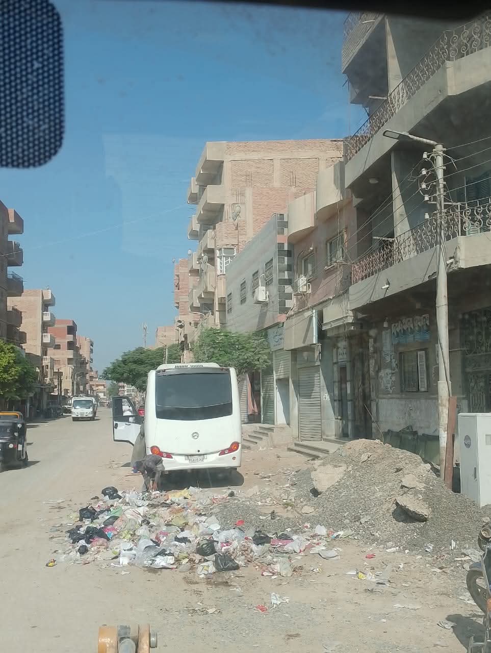 استعدادا للعام الدراسي الجديد حملات مكثفة للنظافة العامة أمام مدارس طامية
