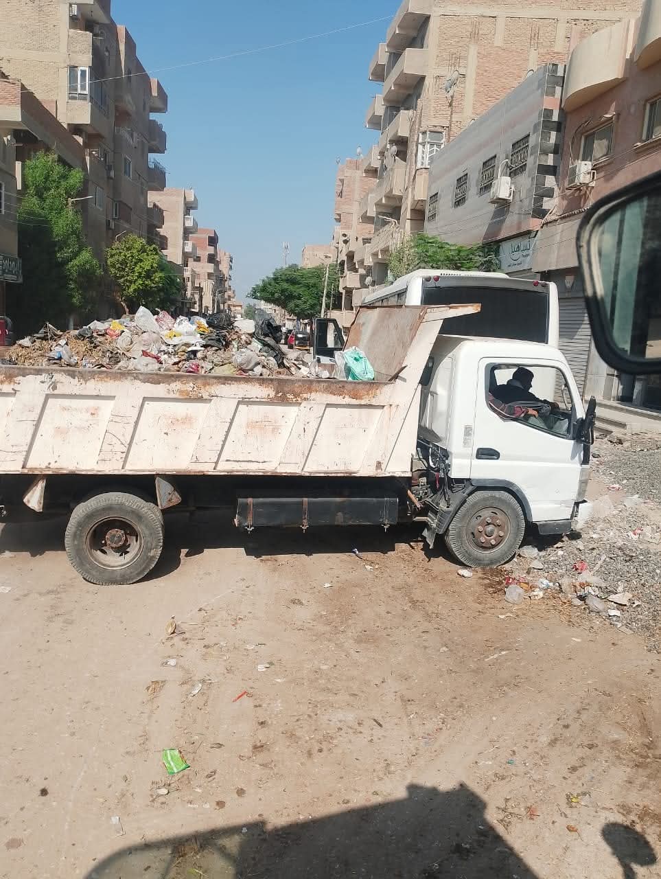 استعدادا للعام الدراسي الجديد حملات مكثفة للنظافة العامة أمام مدارس طامية
