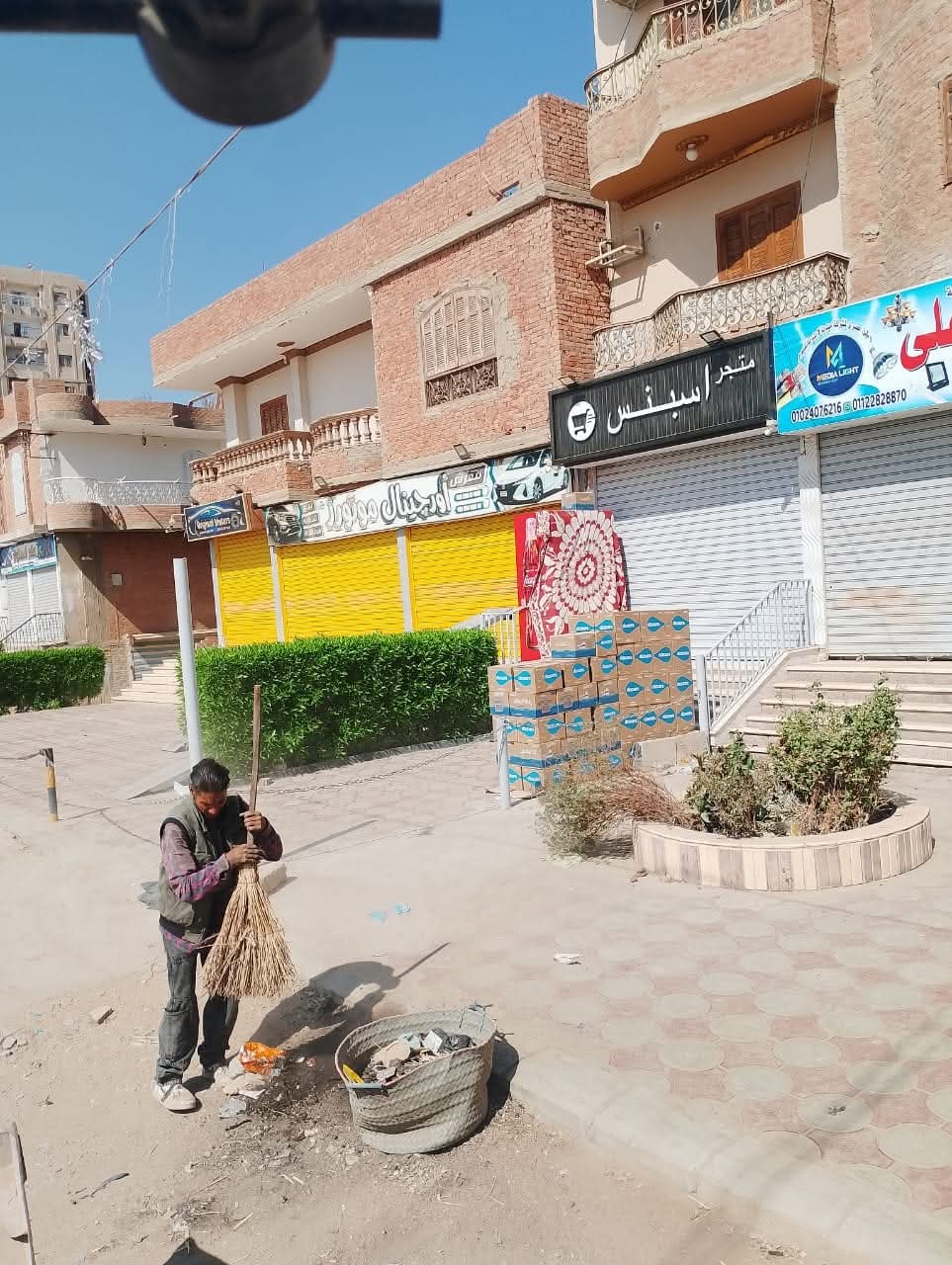 استعدادا للعام الدراسي الجديد حملات مكثفة للنظافة العامة أمام مدارس طامية