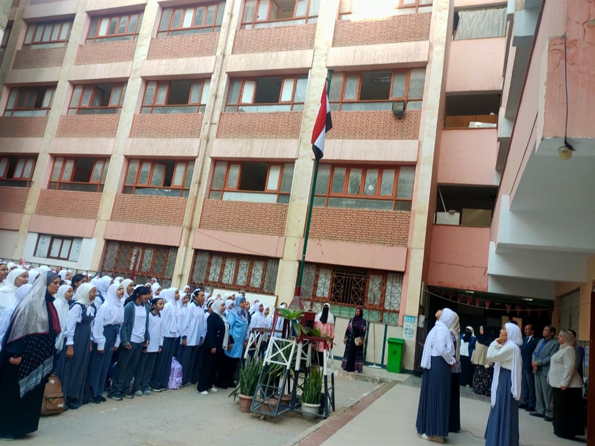 مدير تعليم الفيوم يستقبل رئيس الإدارة المركزية لشئون المعلمين، ويُجري جولة ميدانية بمدارس شرق الفيوم
