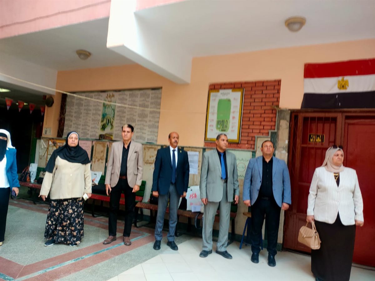مدير تعليم الفيوم يستقبل رئيس الإدارة المركزية لشئون المعلمين، ويُجري جولة ميدانية بمدارس شرق الفيوم