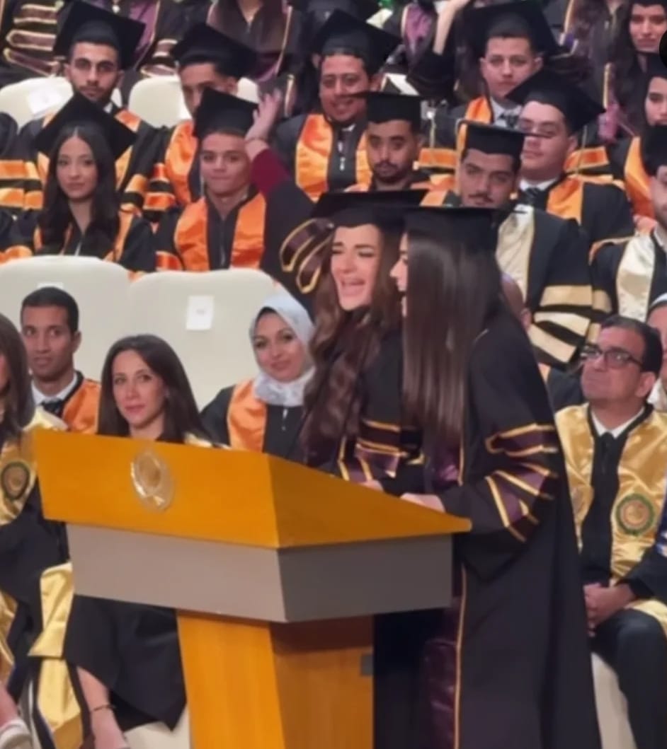 حفل تخرج ملك وليلى أحمد زاهر