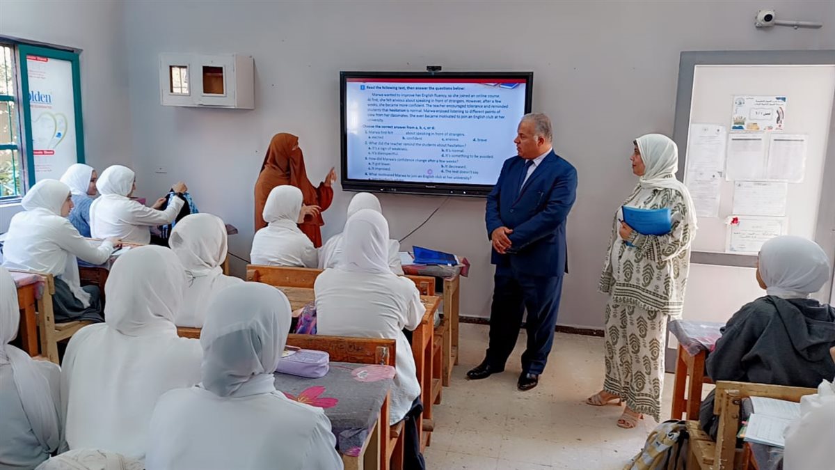 وكيل مديرية التربية والتعليم بالفيوم تتابع مدارس أبشواي التعليمية