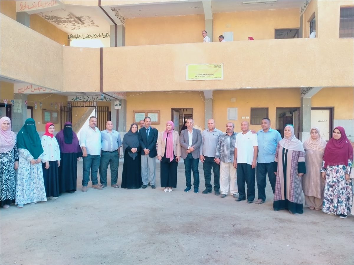 رئيس مركز ابشواى تتفقد المدارس للتأكد من إنتظام العملية التعليمية وعدم وجود أي معوقات