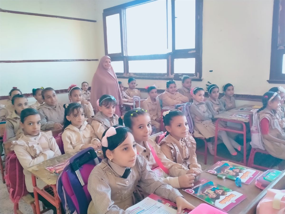 رئيس مركز ابشواى تتفقد المدارس للتأكد من إنتظام العملية التعليمية وعدم وجود أي معوقات