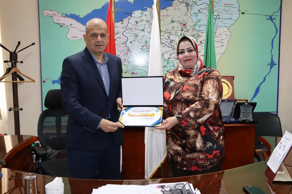 مياه الفيوم” تكرم المتميزين في إدارات التسويق والإنتاج والكهرباء