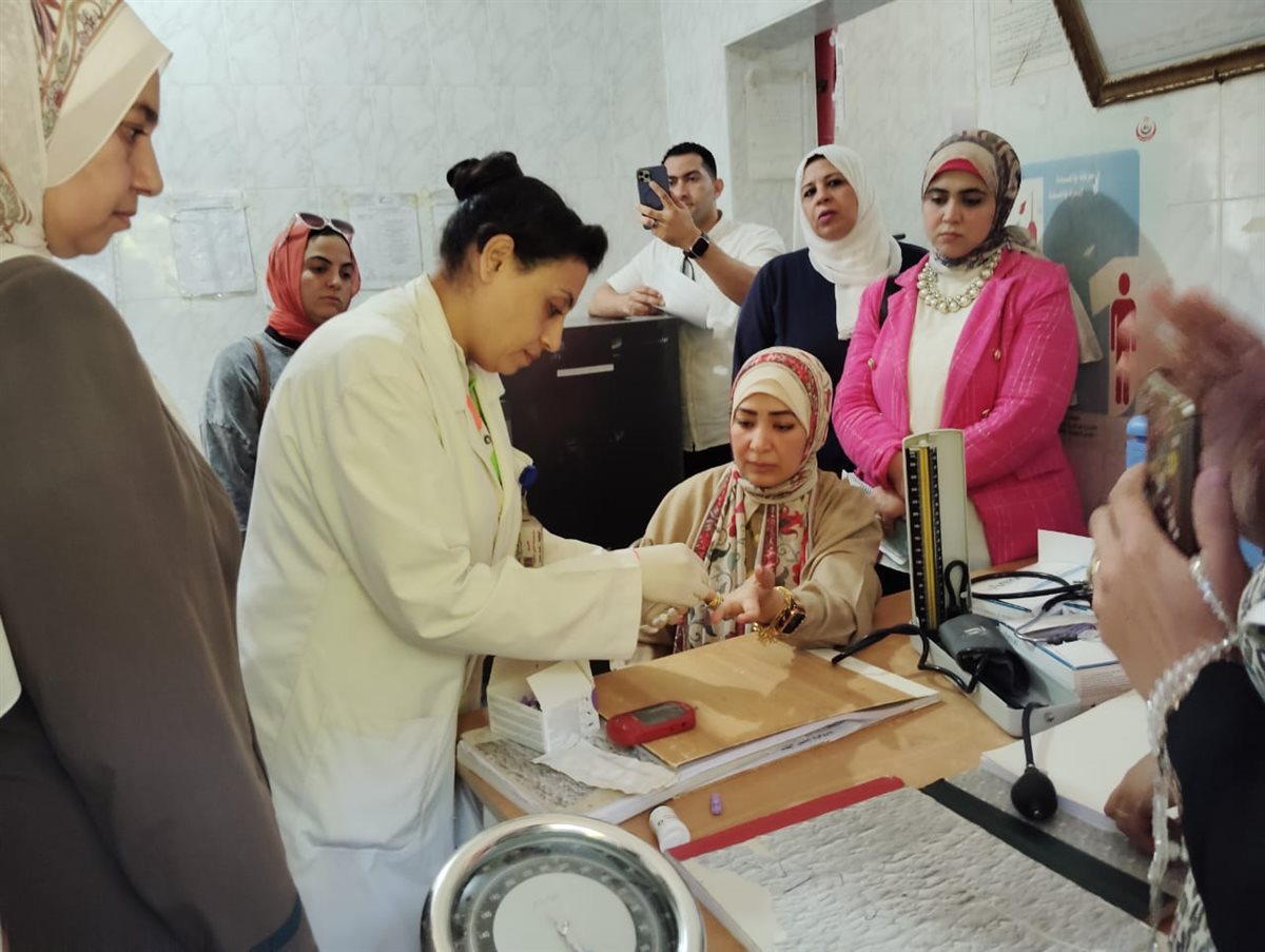 مرور مفاجئ لوكيل الصحة بالفيوم على بعض الوحدات الصحية ومستشفى ابشواي للاطمئنان على سير العمل