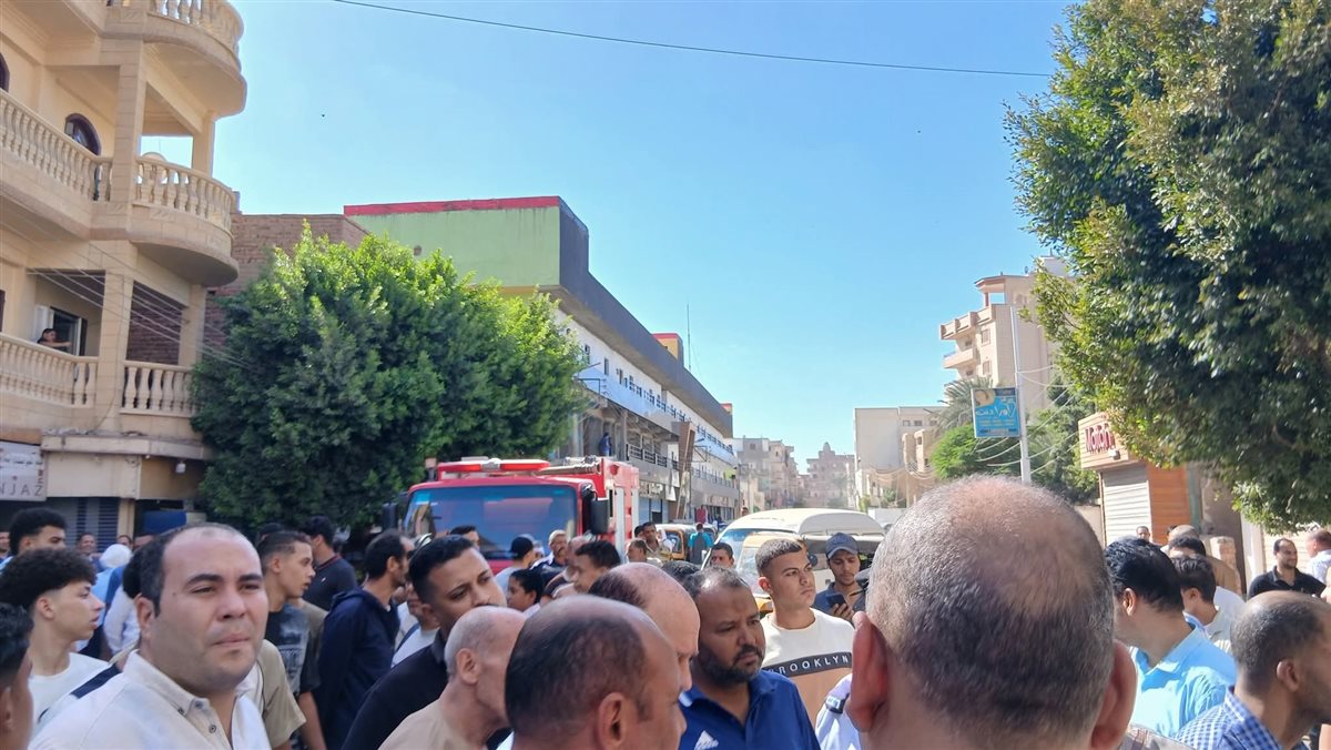 عاجل: تفحم محل اندلع به حريق بسبب ماس كهربائي بمركز ومدينة إطسا بالفيوم
