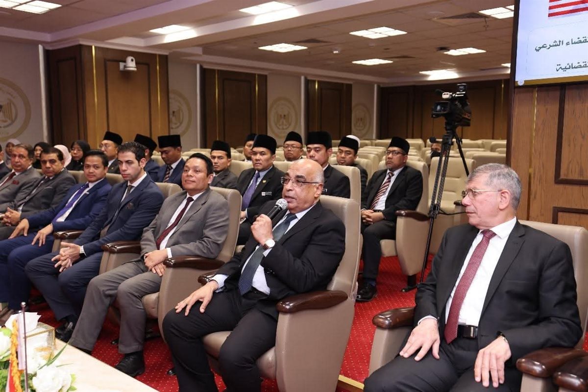 وزير العدل يكرم وفدًا قضائيًا ماليزيًا ويعزز التعاون القضائي المصري الماليزي