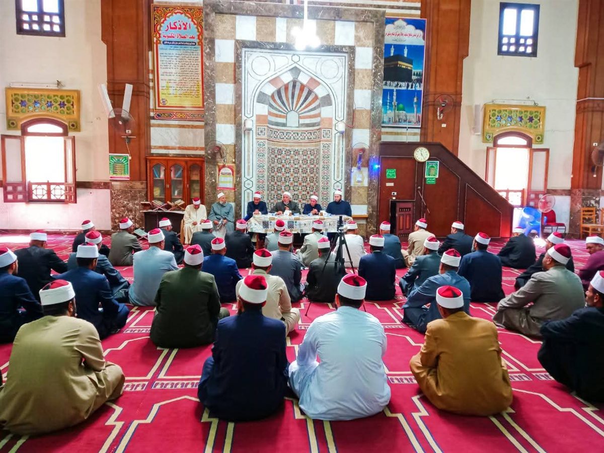 مدير أوقاف الفيوم للأئمة وقيادات الدعوة: تكثيف العمل الدعوي بالعزب والقرى