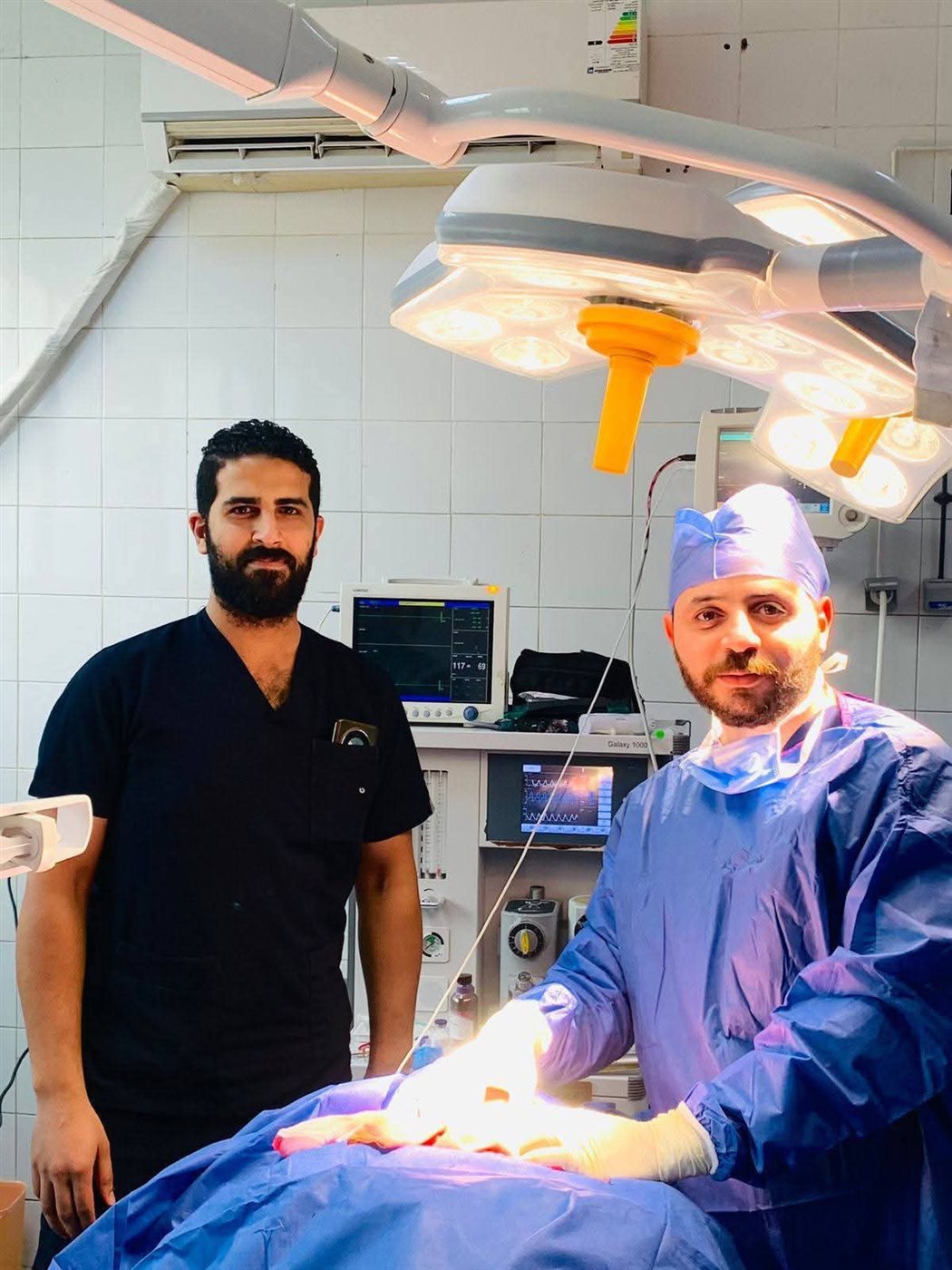 أبطال العمليات بالفيوم العام ينقذون شابا من الموت المؤكد مصاب بجرح قطعي بالرقبة وقطع شريانين