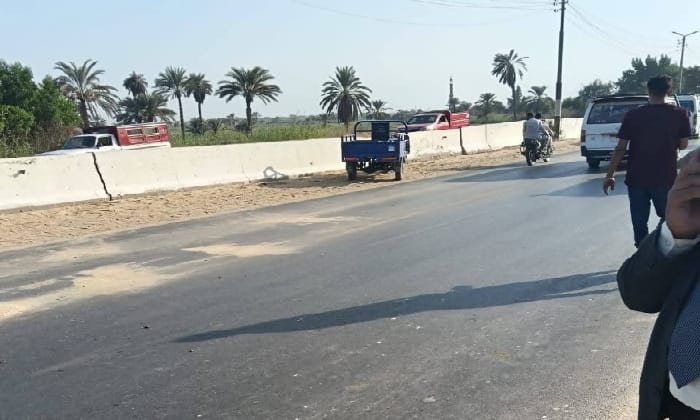 مصرع شخص في حادث مروع بين «تروسيكل» و«ميكروباص» بطريق مصر الفيوم الصحراوي